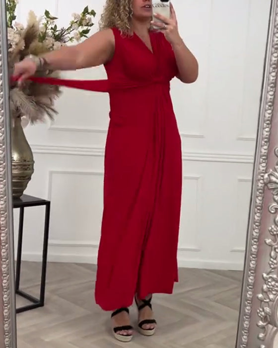 Robe élégante torsadée de couleur unie sans manches