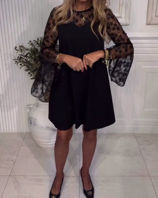 Robe Unie À Manches Ballon Et Détails Patchwork