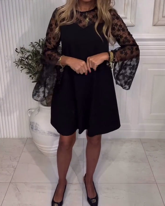 Robe Unie À Manches Ballon Et Détails Patchwork