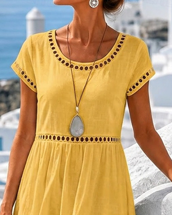 Robe Découpé Taille Col Rond Coupe A Longue