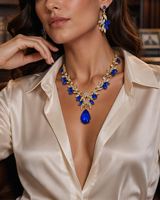 Collier Pendeloque En Larme Scintillant Et Boucles D'oreilles Ensemble