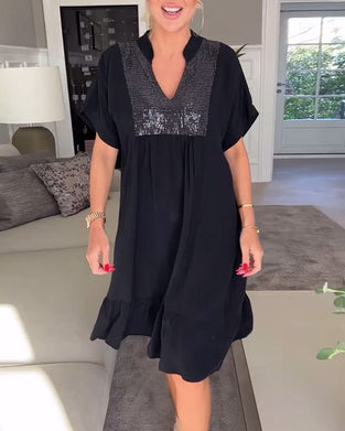 Robe ample plissée col V