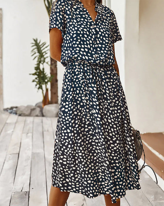 Robe col V avec imprimé pois