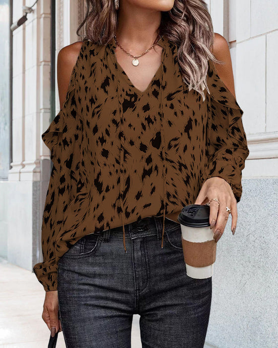 Chemisier à épaules dénudées à volants et col en V