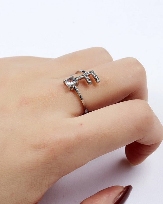 Bague ouverte en zircone avec initiales