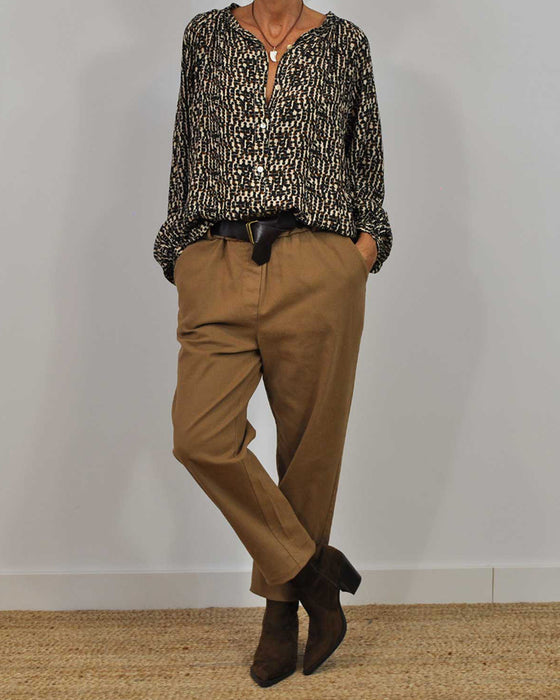 Chemise décontractée à col rond de style rétro