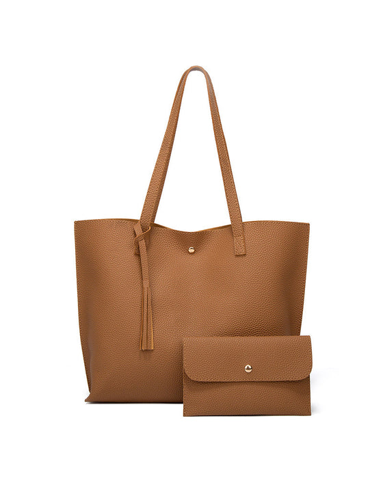 Capacité avec sac à bandoulière à pampilles de couleur unie avec grand