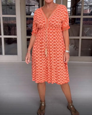 Robe col V imprimée à franges