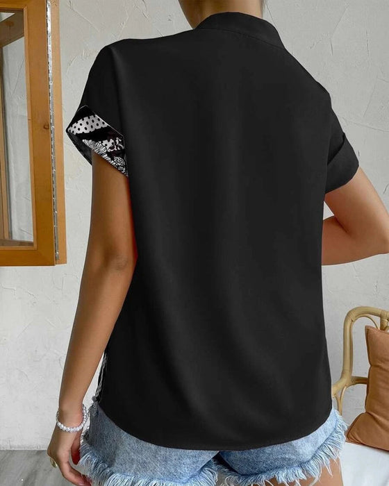 Chemisier à imprimé floral à empiècements avec bouton et manches courtes