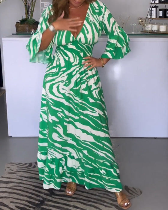 Robe manches 3/4 col v