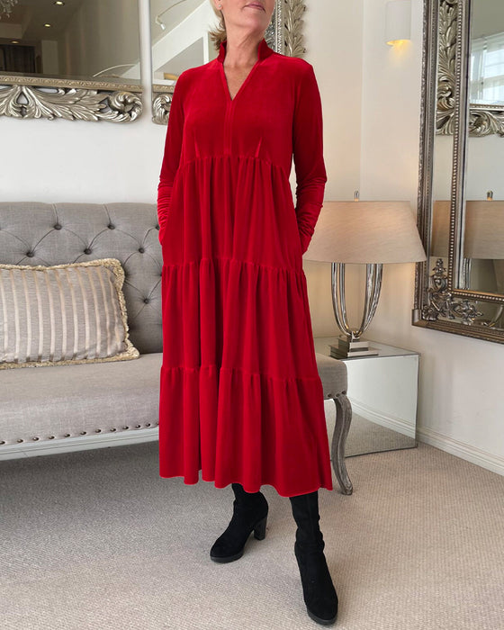 Robe avec col en V et empiècements