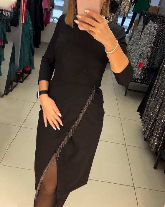 Robe fendue à col rond