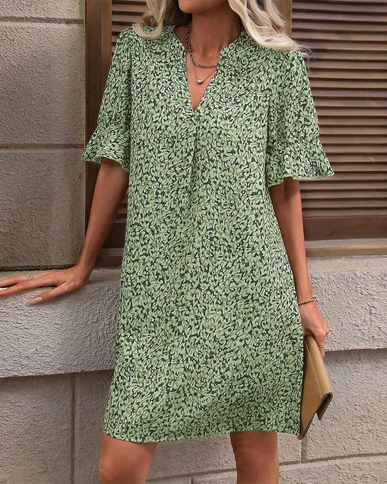 Robe élégante imprimée col V