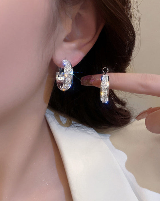 Petites créoles scintillantes