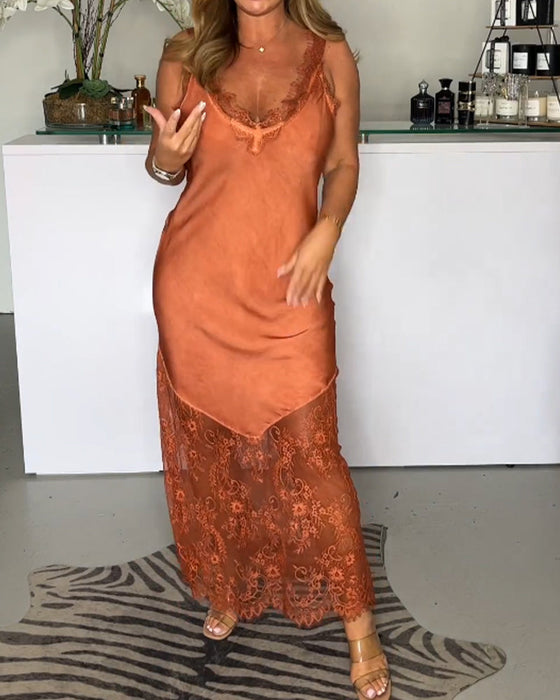 Robe à bretelles en dentelle de couleur unie