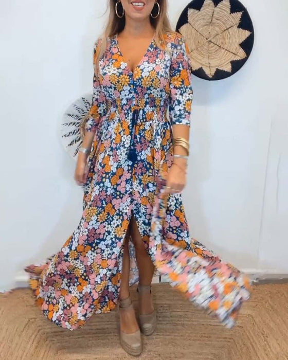 Robe à décolleté en V profond et à fleurs