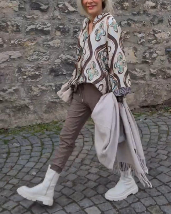 Blouse au style rétro et manches longues