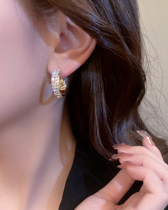 Petites créoles scintillantes