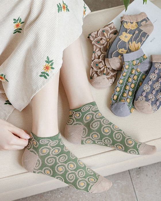 Chaussettes en coton à motif floral en relief pour femmes