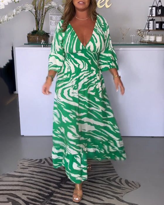 Robe manches 3/4 col v