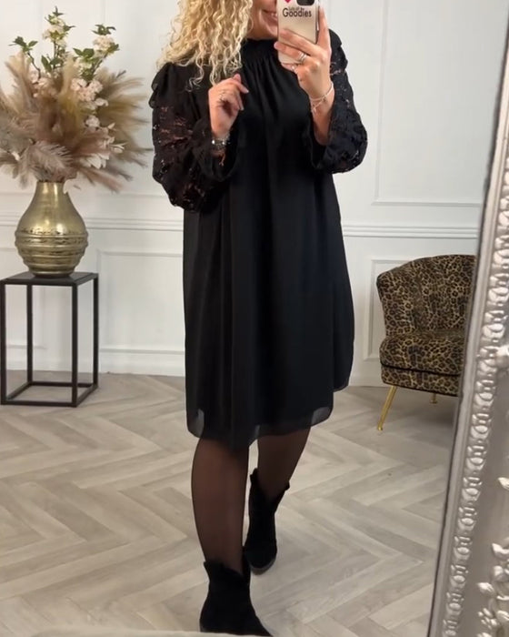 Robe élégante sans manches avec dentelle