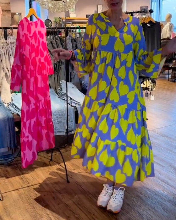 Robe imprimée à motif coeur et col en V