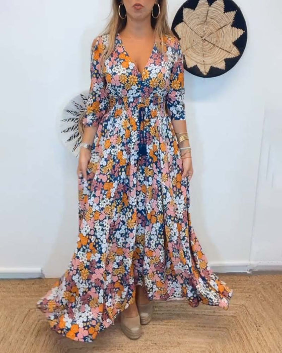 Robe à décolleté en V profond et à fleurs