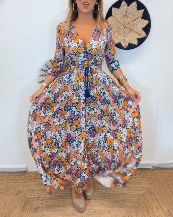 Robe à décolleté en V profond et à fleurs