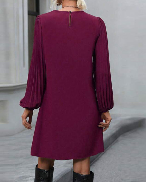 Robe au style élégant et de couleur unie