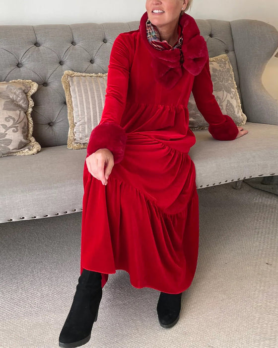 Robe avec col en V et empiècements