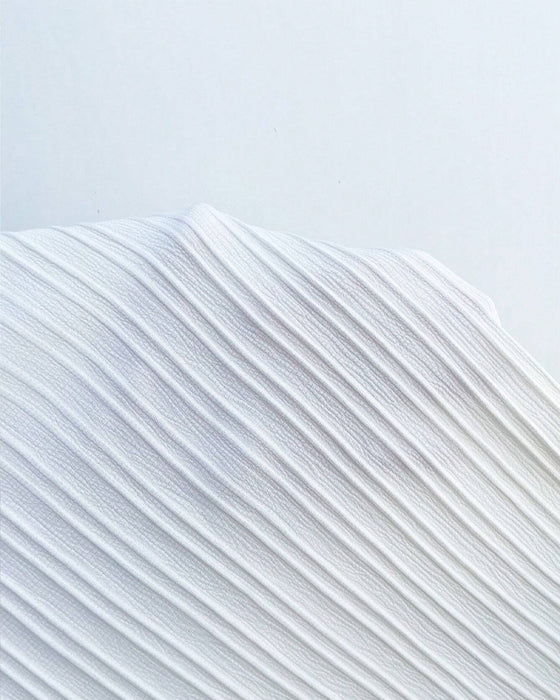 Blouse avec empiècements en dentelle et col V