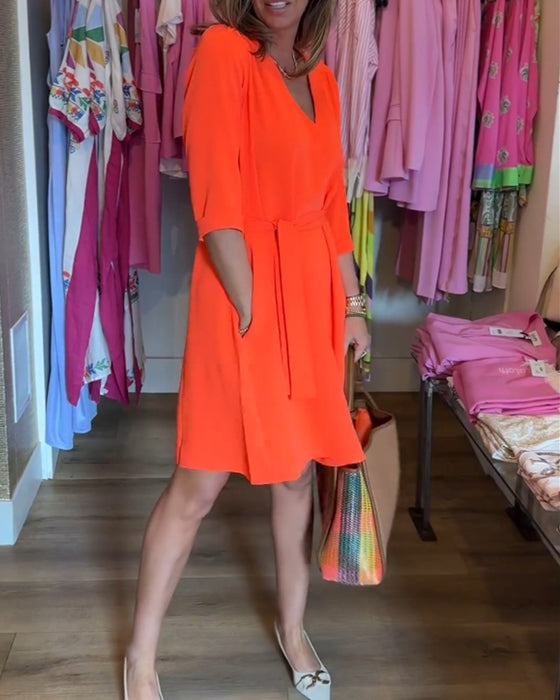 Robe à manches midi de couleur unie avec ceinture