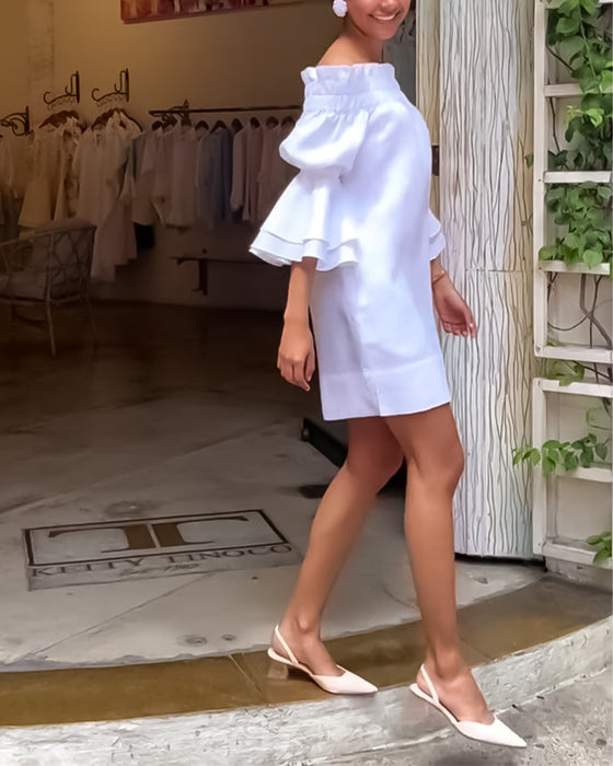 Robe asymétrique à manches évasées