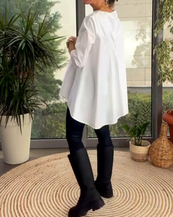 Haut de couleur unie style de déplacement