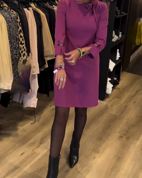 Robe élégante à col rond