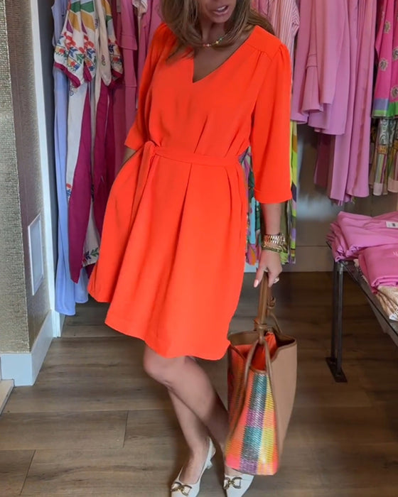 Robe à manches midi de couleur unie avec ceinture