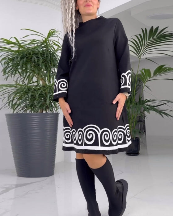 Robe à motif vagues et manches longues
