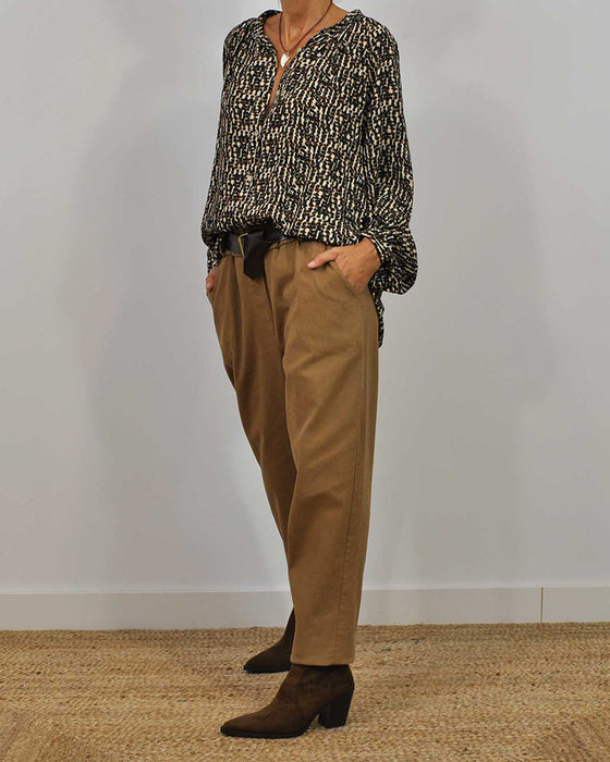 Chemise décontractée à col rond de style rétro